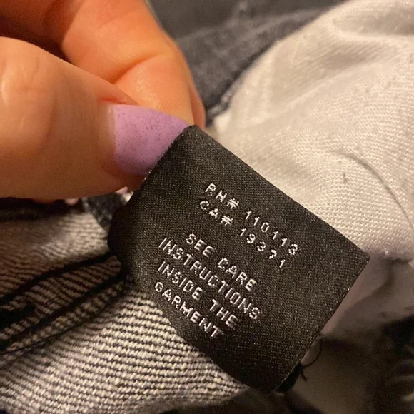 Rock & Republic Women’s Dark Wash High Rise Denim Jeans - Picture 4 of 15